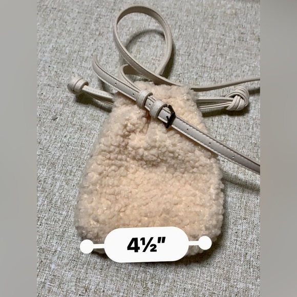 🍀Universal Thread Bags | Cream Sherpa Fuzzy Phone Crossbody#🍀UNIVER - Picture 12 of 13